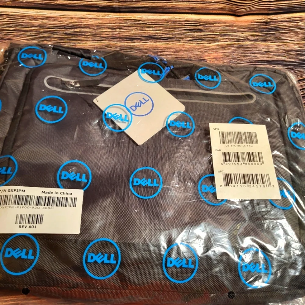 Dell Laptop Bag NIP Style DP/N OXFJPM UPC 884116245797
